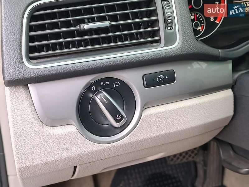 Седан Volkswagen Passat 2014 в Харькове фото 25 Седан Volkswagen Passat 2014 в Харькове