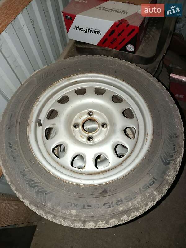 Седан Volkswagen Passat 1995 в Шаргороде