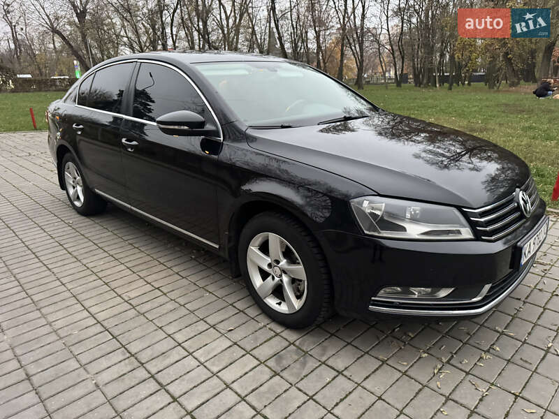Седан Volkswagen Passat 2011 в Киеве фото 16 Седан Volkswagen Passat 2011 в Киеве