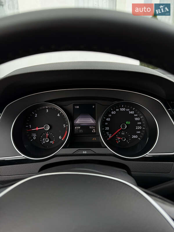 Универсал Volkswagen Passat 2016 в Житомире