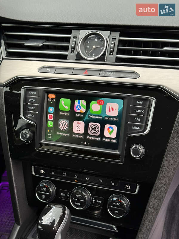 Универсал Volkswagen Passat 2016 в Житомире