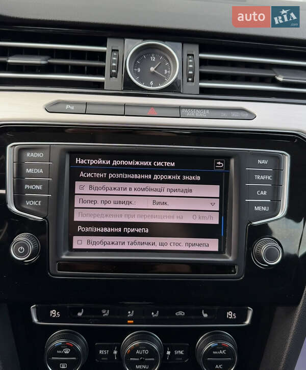 Универсал Volkswagen Passat 2016 в Житомире