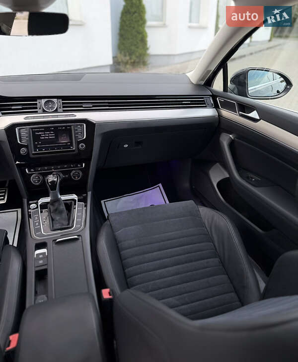 Универсал Volkswagen Passat 2016 в Житомире