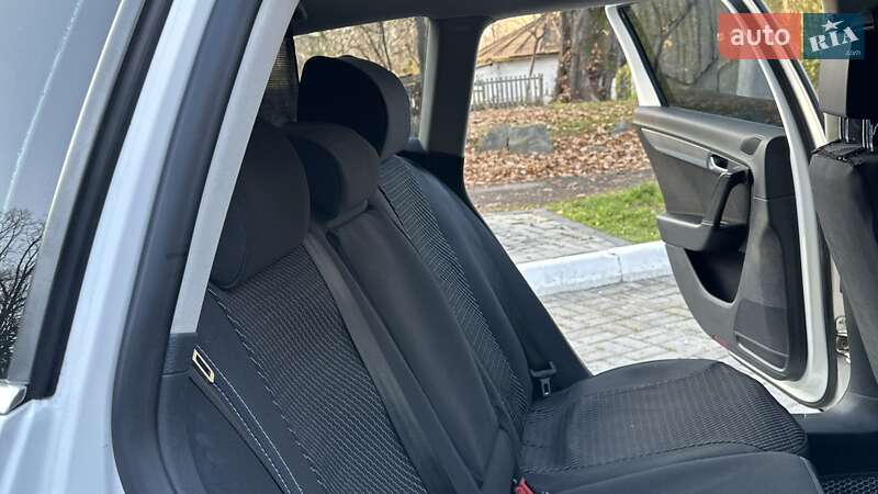 Универсал Volkswagen Passat 2012 в Дрогобыче фото 52 Универсал Volkswagen Passat 2012 в Дрогобыче