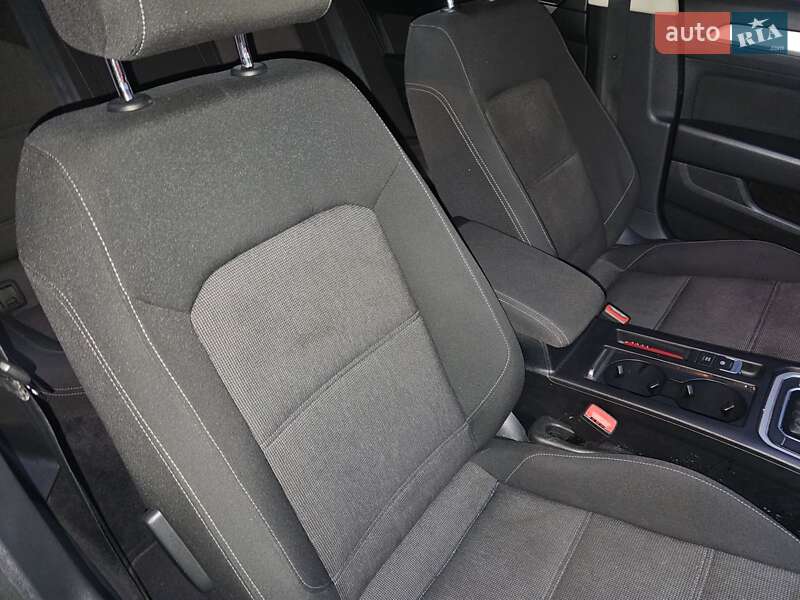 Седан Volkswagen Passat 2016 в Броварах фото 16 Седан Volkswagen Passat 2016 в Броварах