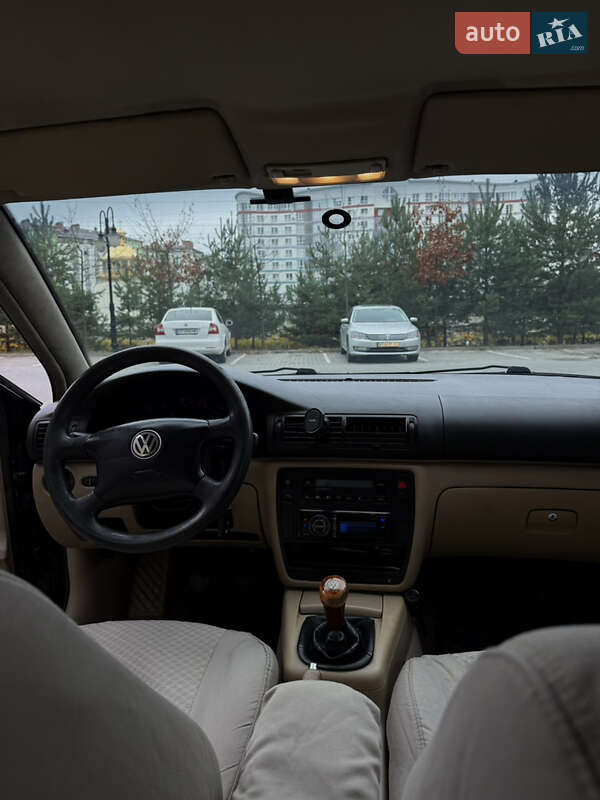 Седан Volkswagen Passat 1999 в Івано-Франківську