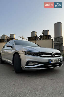Універсал Volkswagen Passat 2022 в Києві