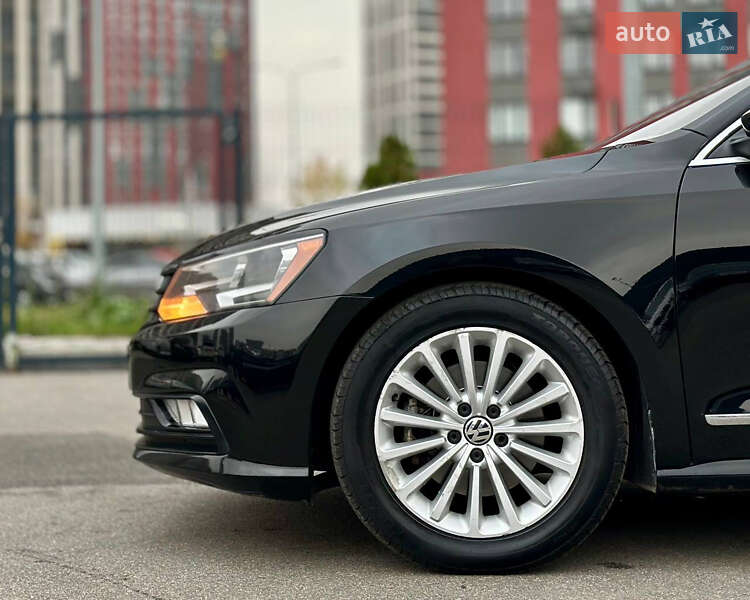 Седан Volkswagen Passat 2015 в Киеве