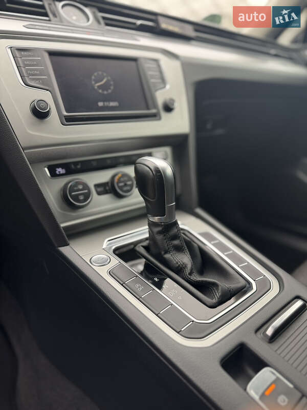 Универсал Volkswagen Passat 2015 в Одессе фото 23 Универсал Volkswagen Passat 2015 в Одессе