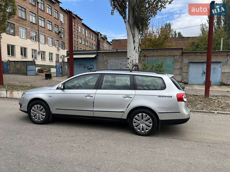 Универсал Volkswagen Passat 2006 в Запорожье