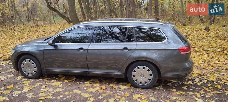 Універсал Volkswagen Passat 2017 в Козятині