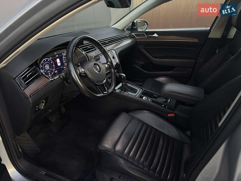 Седан Volkswagen Passat 2018 в Луцке фото 14 Седан Volkswagen Passat 2018 в Луцке