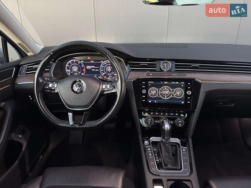 Седан Volkswagen Passat 2018 в Луцке фото 20 Седан Volkswagen Passat 2018 в Луцке