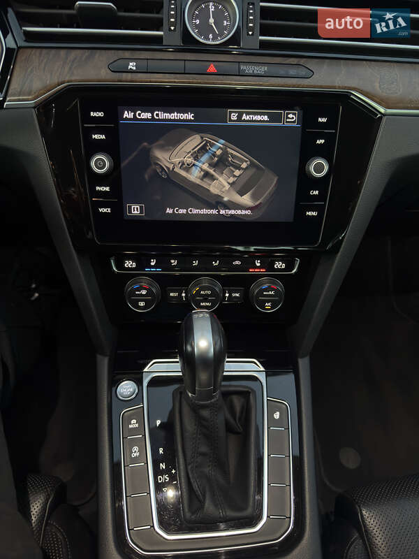 Седан Volkswagen Passat 2018 в Луцке фото 24 Седан Volkswagen Passat 2018 в Луцке