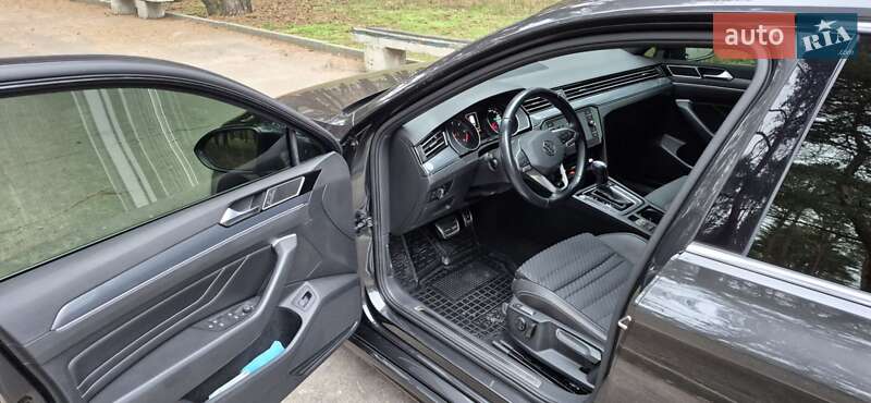 Универсал Volkswagen Passat 2020 в Кременчуге фото 2 Универсал Volkswagen Passat 2020 в Кременчуге