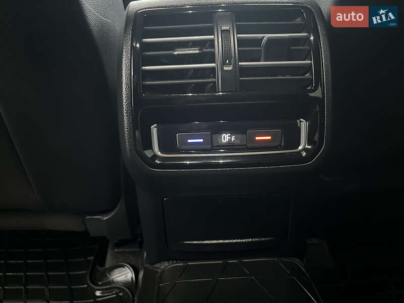 Универсал Volkswagen Passat 2018 в Львове