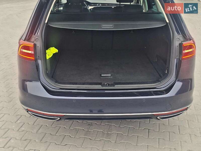 Універсал Volkswagen Passat 2016 в Тернополі
