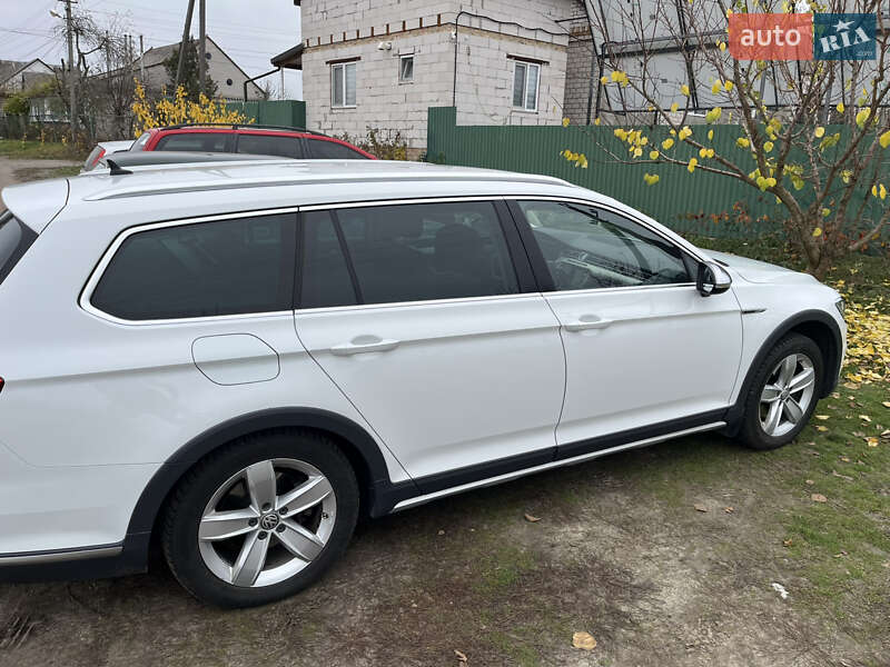 Универсал Volkswagen Passat 2017 в Ивано-Франковске