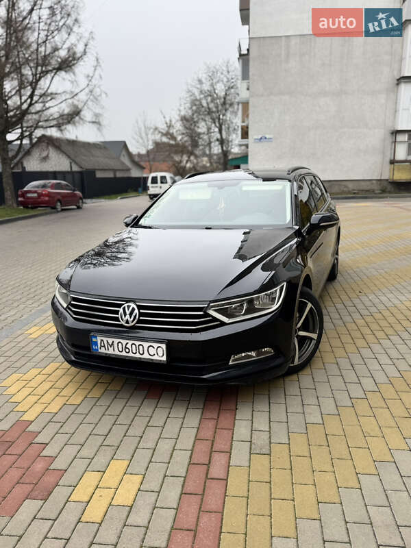 Универсал Volkswagen Passat 2016 в Звягеле фото Универсал Volkswagen Passat 2016 в Звягеле
