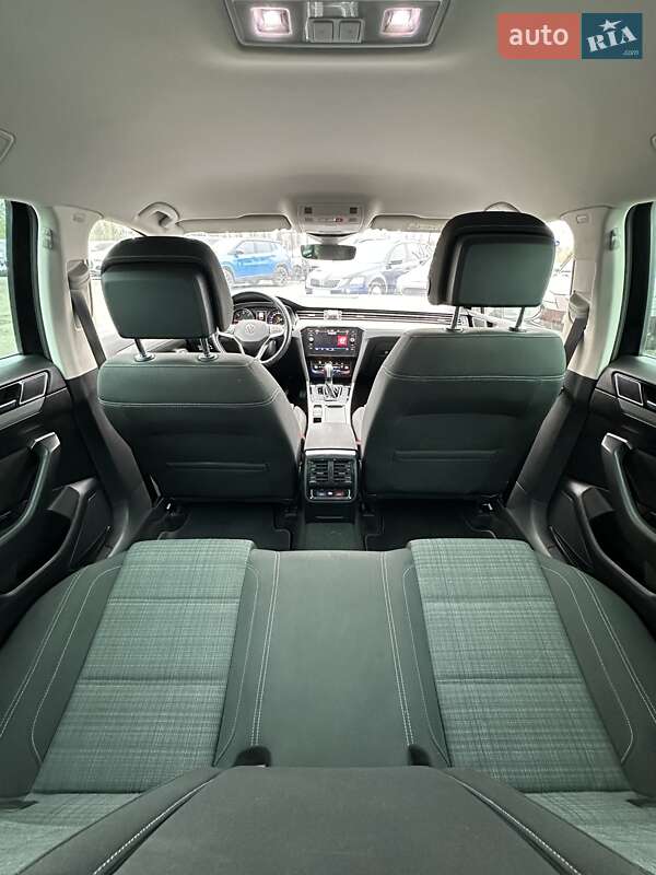 Универсал Volkswagen Passat 2021 в Белогородке