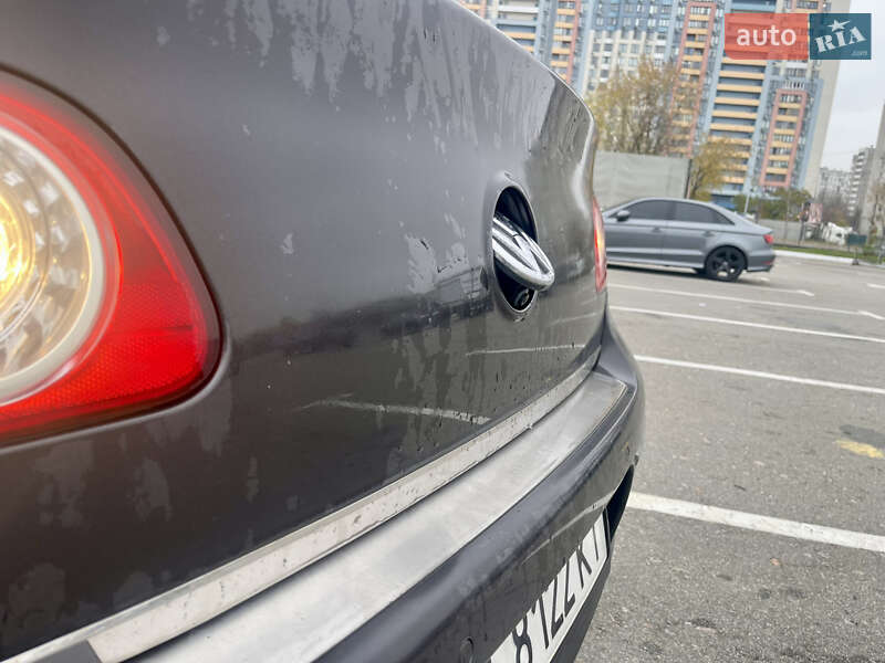 Седан Volkswagen Passat 2007 в Киеве