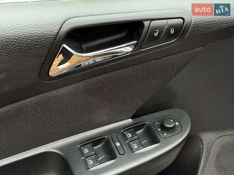 Универсал Volkswagen Passat 2007 в Киеве фото 13 Универсал Volkswagen Passat 2007 в Киеве