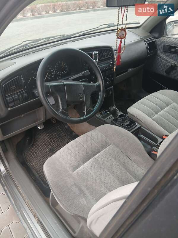 Седан Volkswagen Passat 1992 в Стрые