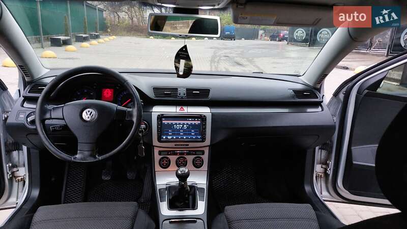 Универсал Volkswagen Passat 2006 в Каменец-Подольском