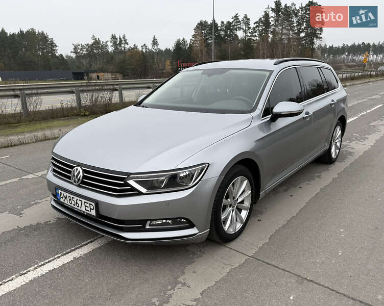 Универсал Volkswagen Passat 2017 в Житомире