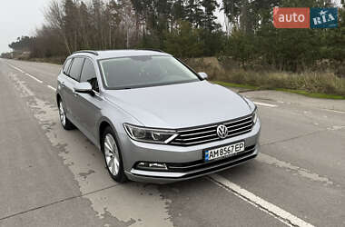 Универсал Volkswagen Passat 2017 в Житомире