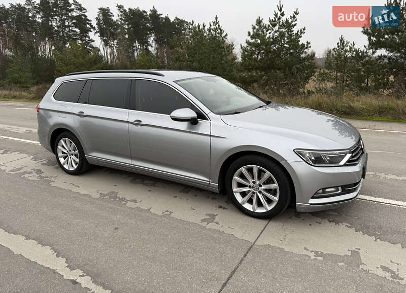Универсал Volkswagen Passat 2017 в Житомире
