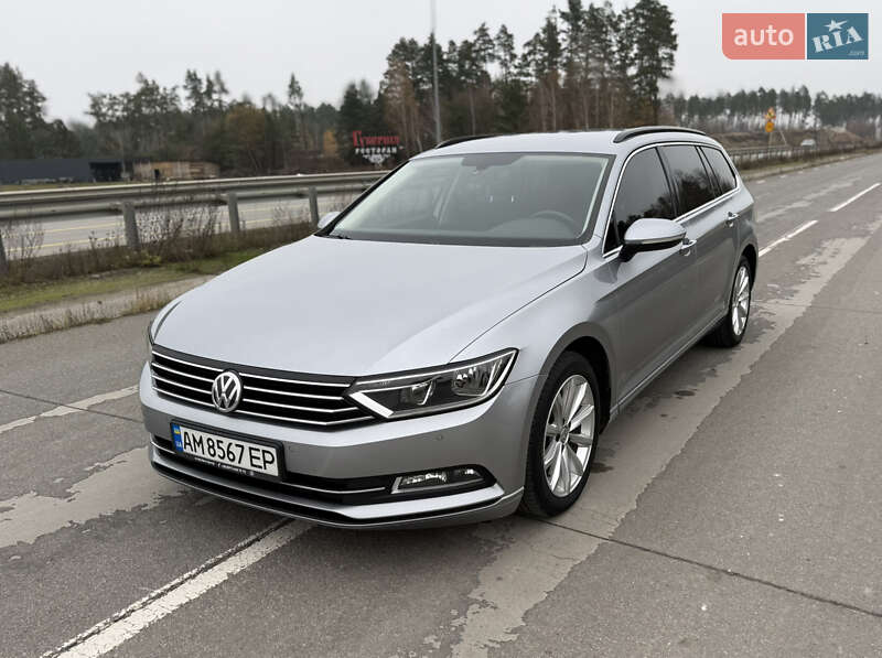 Универсал Volkswagen Passat 2017 в Житомире