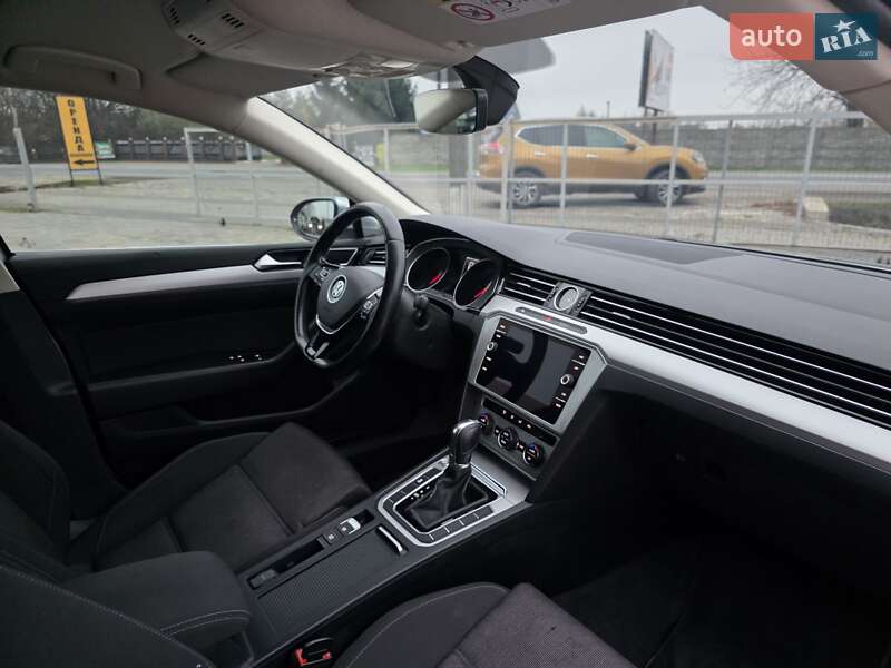 Универсал Volkswagen Passat 2019 в Снятине