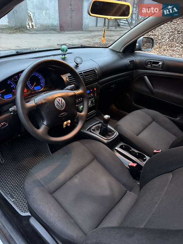 Седан Volkswagen Passat 2003 в Ровно фото 13 Седан Volkswagen Passat 2003 в Ровно