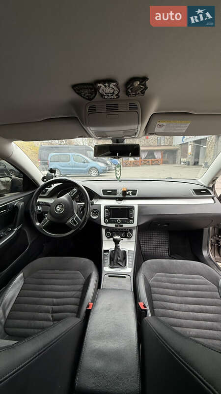 Универсал Volkswagen Passat 2011 в Луцке