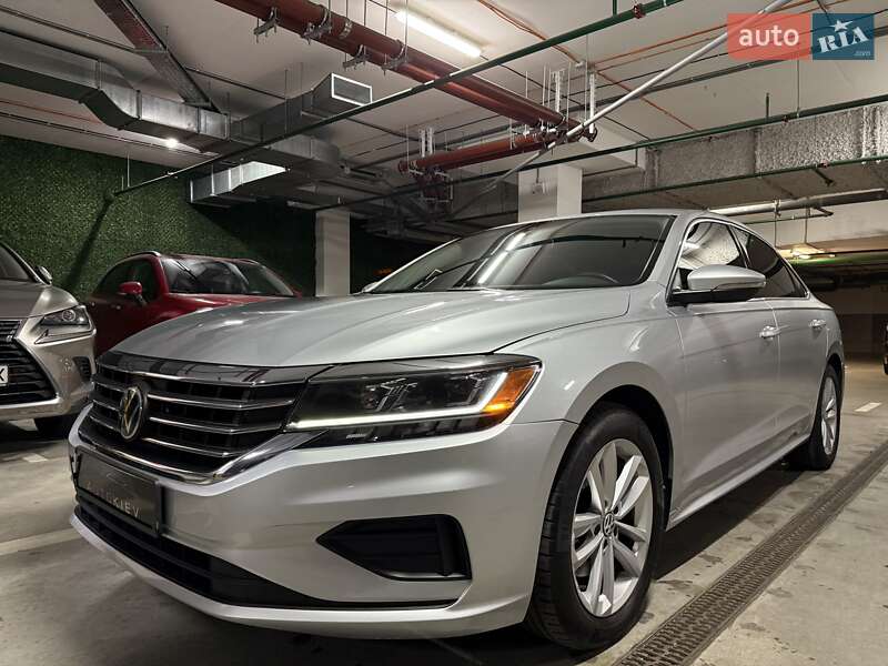 Седан Volkswagen Passat 2020 в Киеве