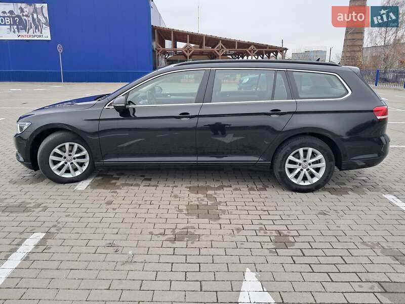 Универсал Volkswagen Passat 2018 в Нововолынске фото 3 Универсал Volkswagen Passat 2018 в Нововолынске