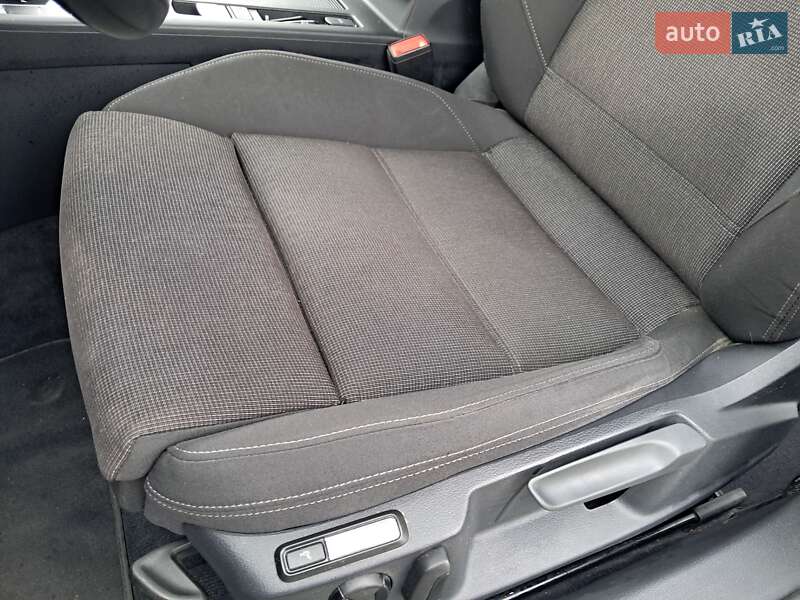 Универсал Volkswagen Passat 2018 в Нововолынске фото 18 Универсал Volkswagen Passat 2018 в Нововолынске