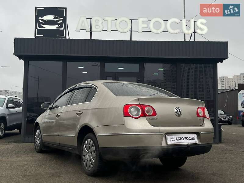 Седан Volkswagen Passat 2007 в Киеве