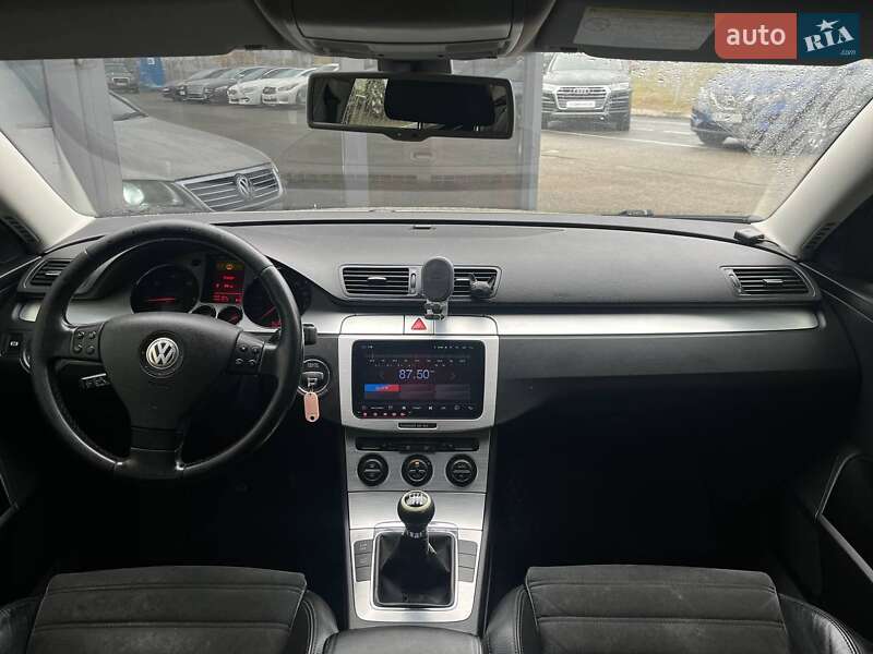 Седан Volkswagen Passat 2007 в Киеве