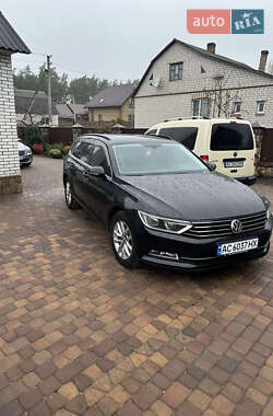 Універсал Volkswagen Passat 2017 в Маневичах