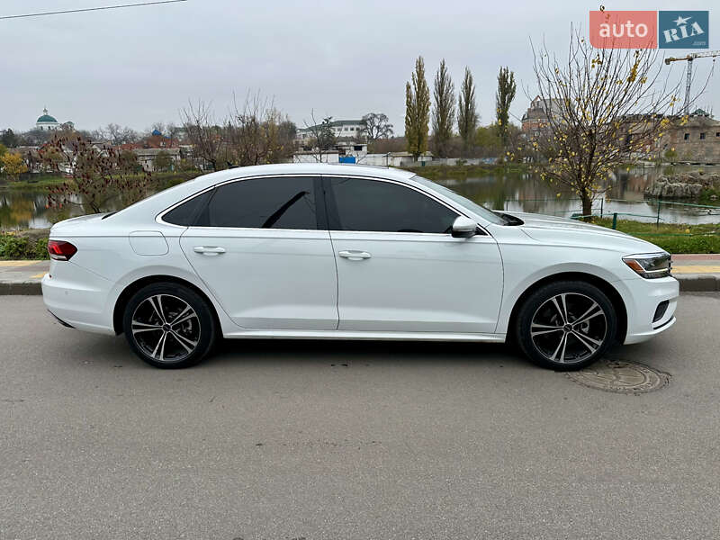 Седан Volkswagen Passat 2021 в Білій Церкві