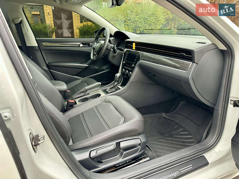 Седан Volkswagen Passat 2021 в Білій Церкві