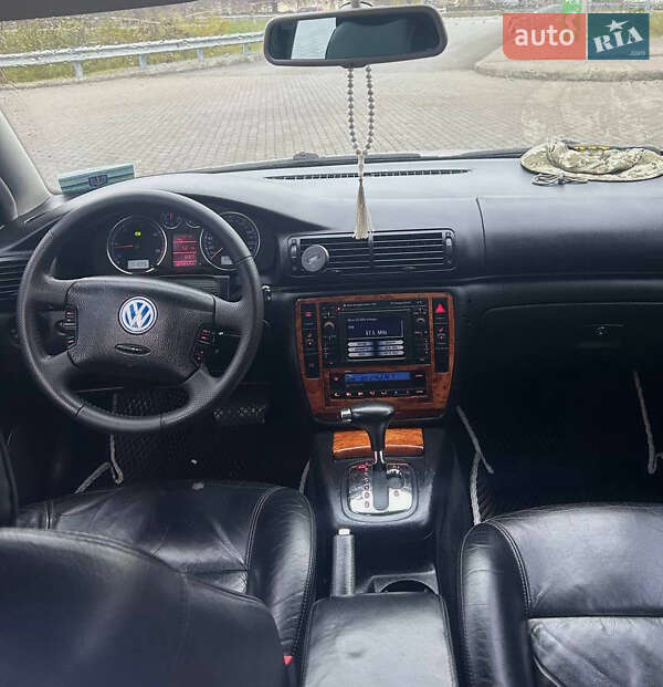 Универсал Volkswagen Passat 2002 в Киеве