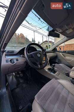 Седан Volkswagen Passat 2006 в Тячеве