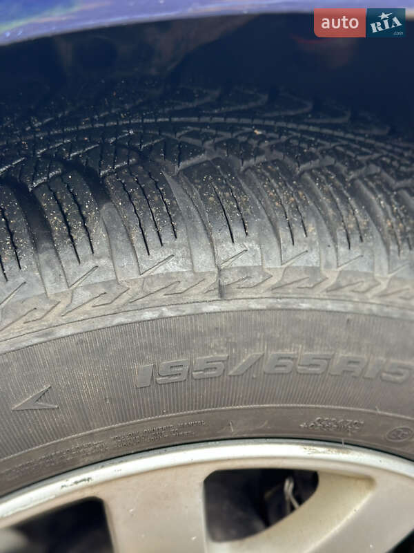 Седан Volkswagen Passat 2004 в Киеве фото 6 Седан Volkswagen Passat 2004 в Киеве