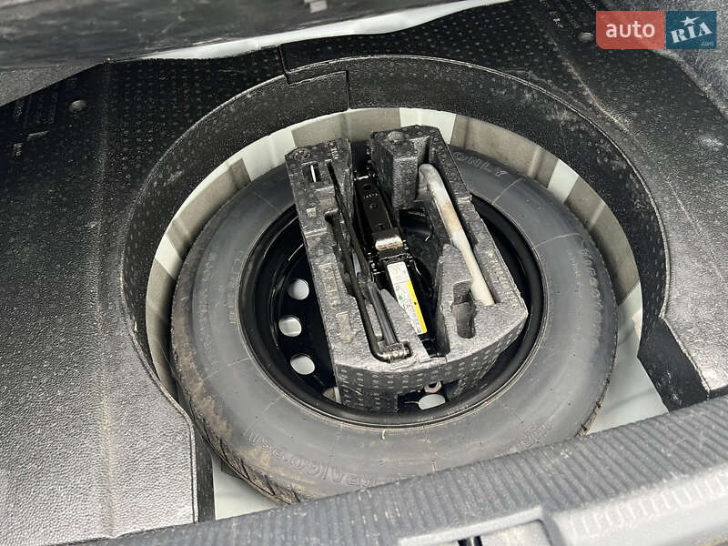 Седан Volkswagen Passat 2018 в Киеве