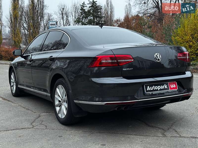 Седан Volkswagen Passat 2018 в Киеве фото 19 Седан Volkswagen Passat 2018 в Киеве