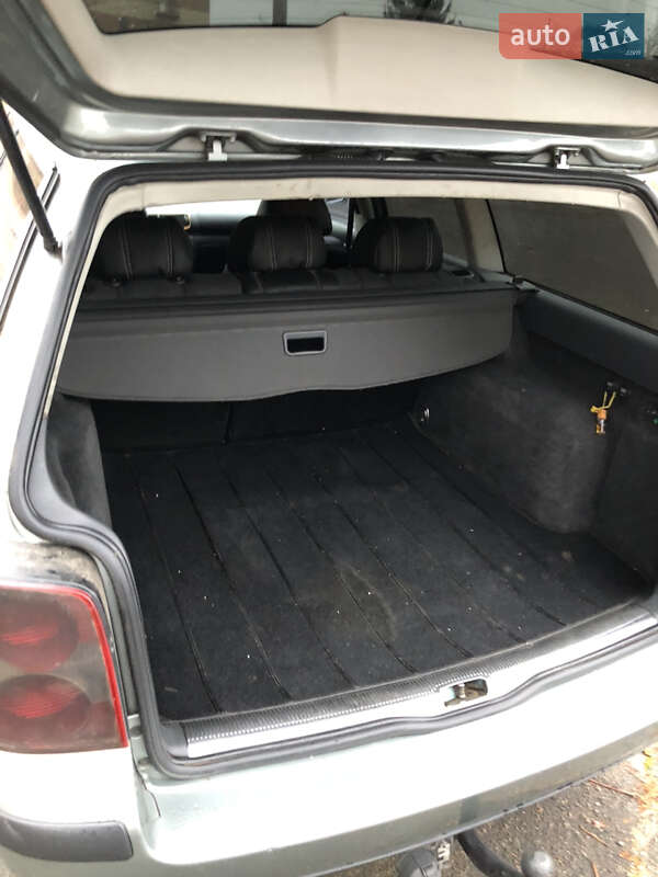 Універсал Volkswagen Passat 2004 в Шептицькому