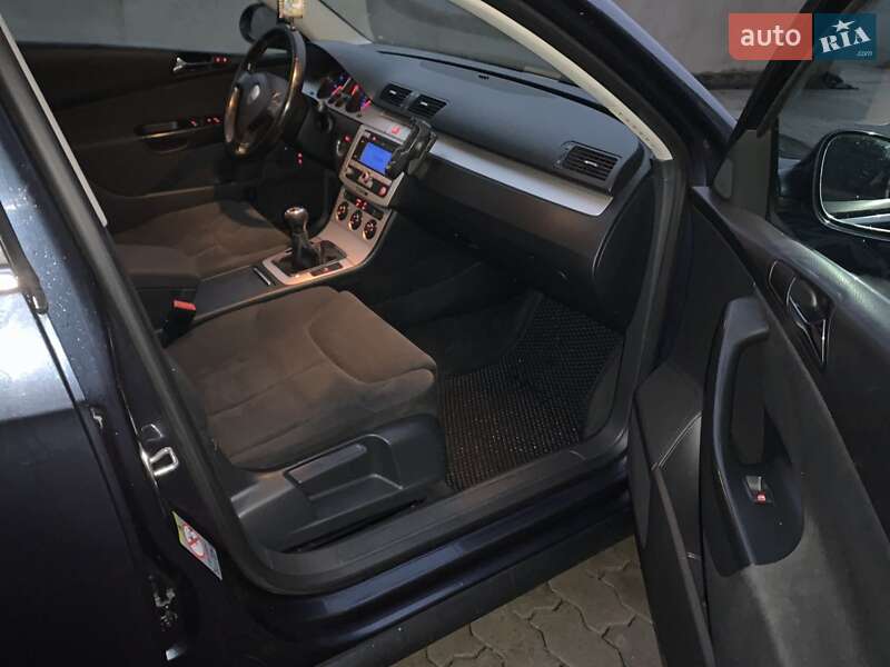 Универсал Volkswagen Passat 2007 в Жовкве